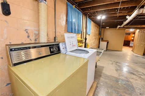 5883 Clearview Drive Parma Heights OH 44130