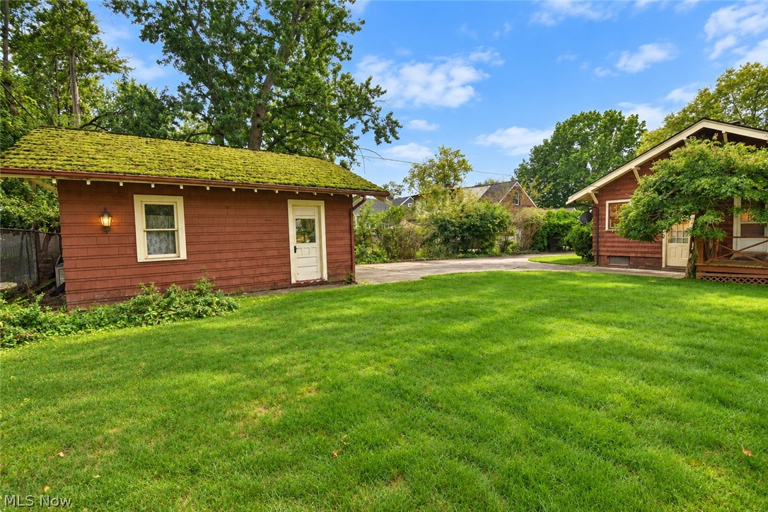 5883 Clearview Drive Parma Heights OH 44130