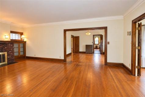 5883 Clearview Drive Parma Heights OH 44130