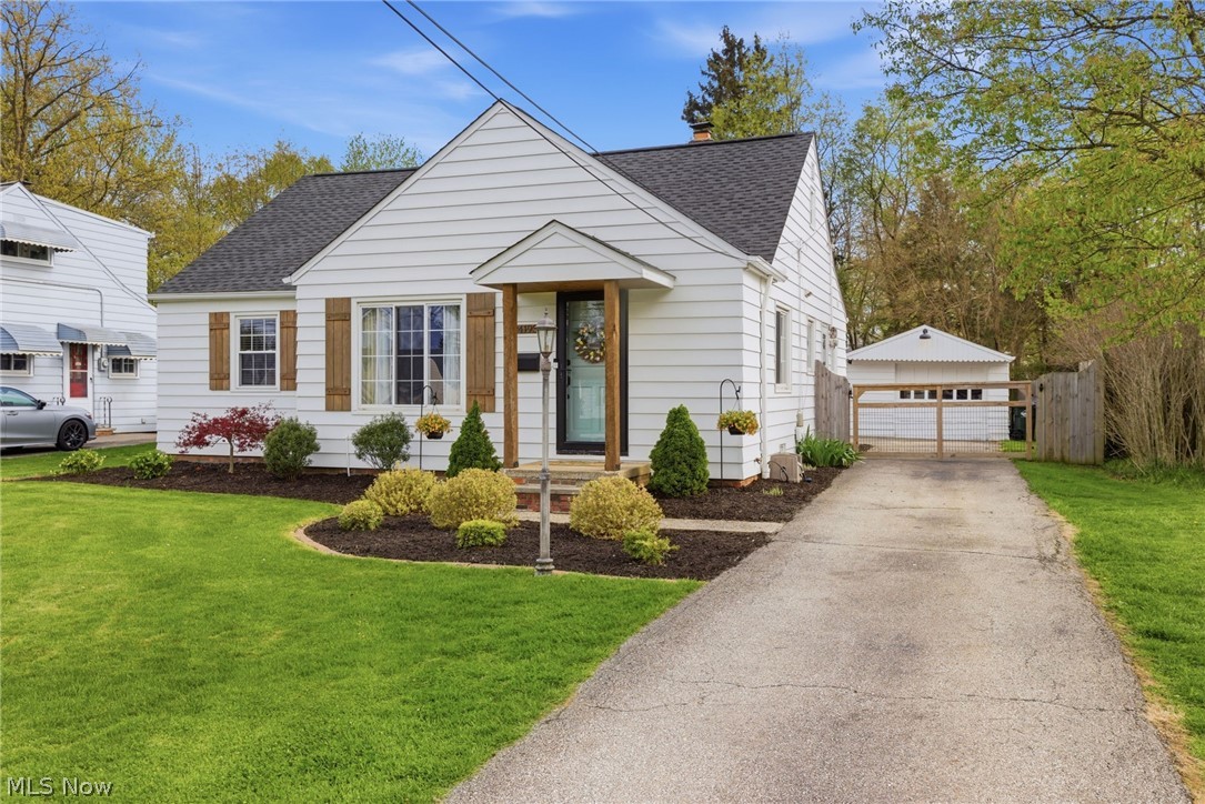 24193 Hedgewood Avenue Westlake OH 44145
