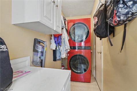 155 S Johnson Road Sebring OH 44672