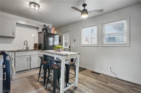 155 S Johnson Road Sebring OH 44672