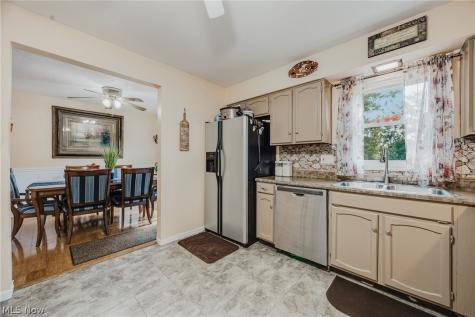 1004 Lancaster Drive Medina OH 44256