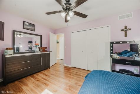 1004 Lancaster Drive Medina OH 44256