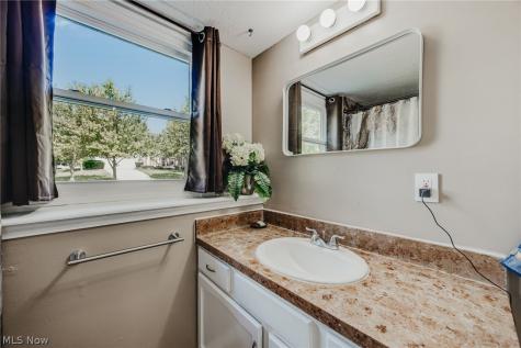 1004 Lancaster Drive Medina OH 44256