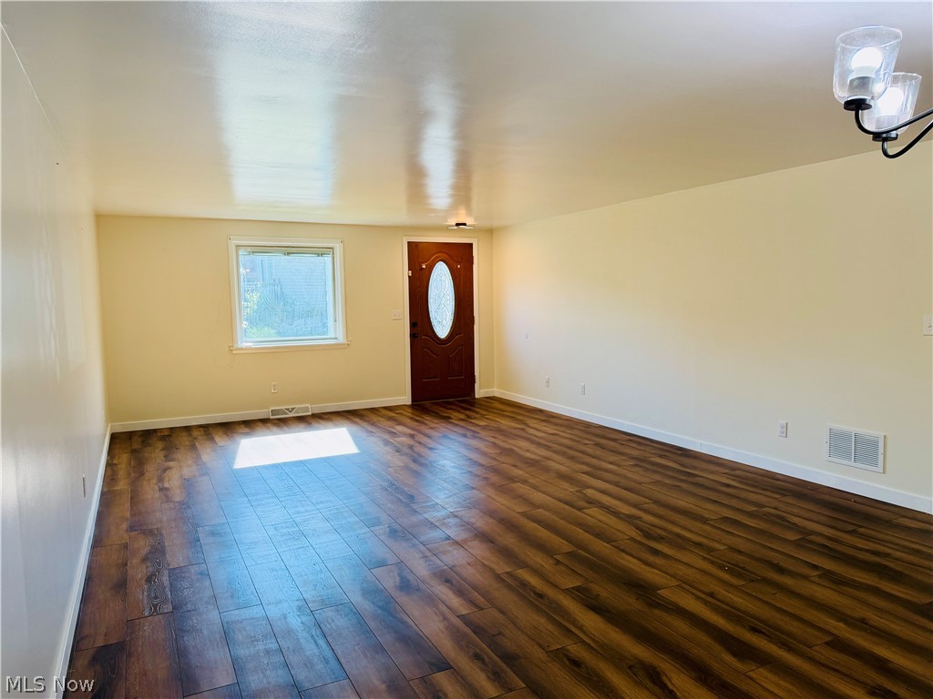 707 Jeanette Avenue Steubenville OH 43952