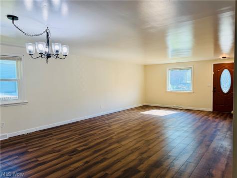 707 Jeanette Avenue Steubenville OH 43952