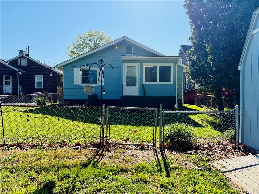 707 Jeanette Avenue Steubenville OH 43952