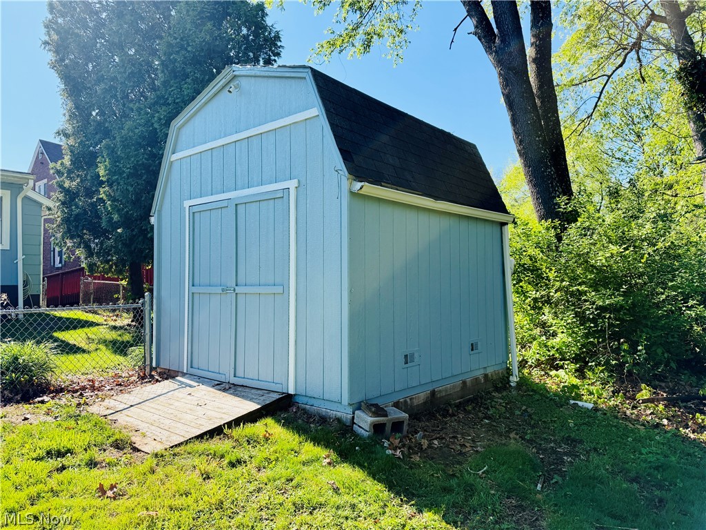 707 Jeanette Avenue Steubenville OH 43952
