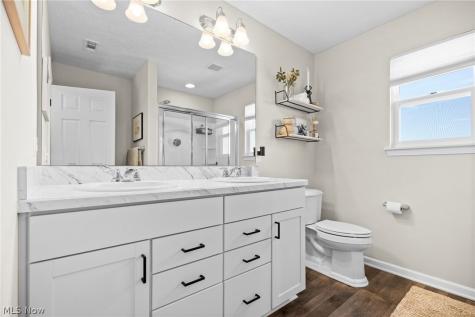 37390 Amber Way North Ridgeville OH 44039