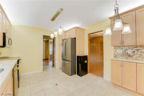 6680 Heisley Road Mentor OH 44060