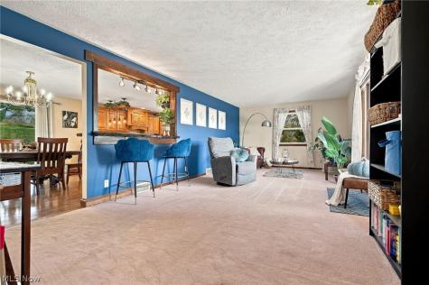 6439 Kemary Avenue SW Navarre OH 44662