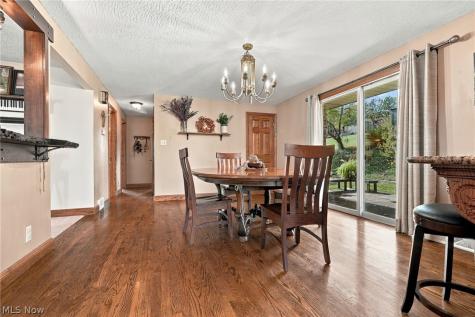 6439 Kemary Avenue SW Navarre OH 44662