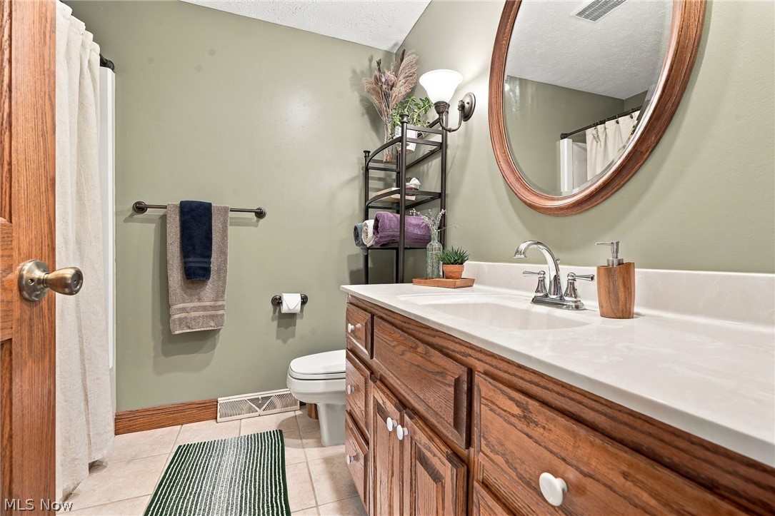 6439 Kemary Avenue SW Navarre OH 44662
