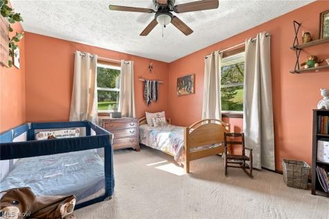 6439 Kemary Avenue SW Navarre OH 44662