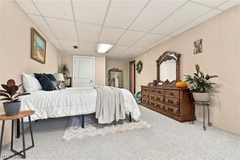 6439 Kemary Avenue SW Navarre OH 44662