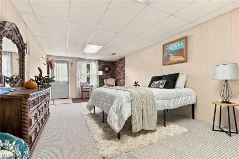 6439 Kemary Avenue SW Navarre OH 44662