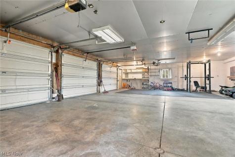 6439 Kemary Avenue SW Navarre OH 44662