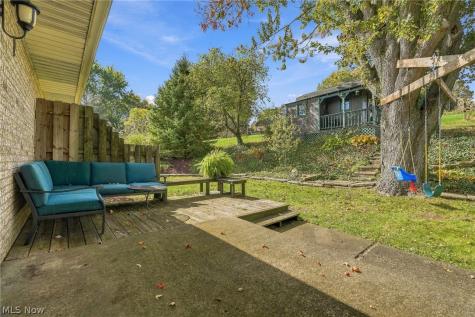 6439 Kemary Avenue SW Navarre OH 44662