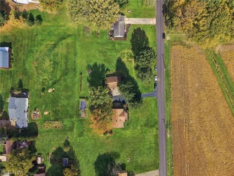 6439 Kemary Avenue SW Navarre OH 44662