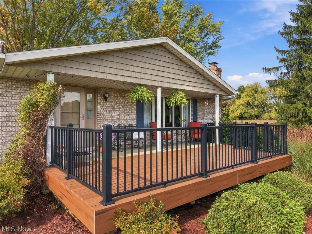 6439 Kemary Avenue SW Navarre OH 44662
