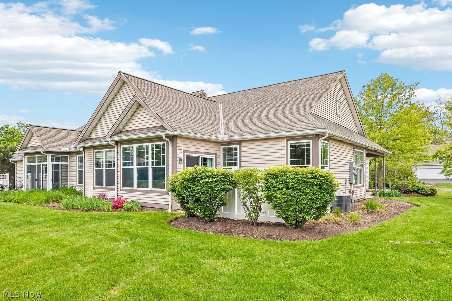 2171 Southampton Lane Avon OH 44011