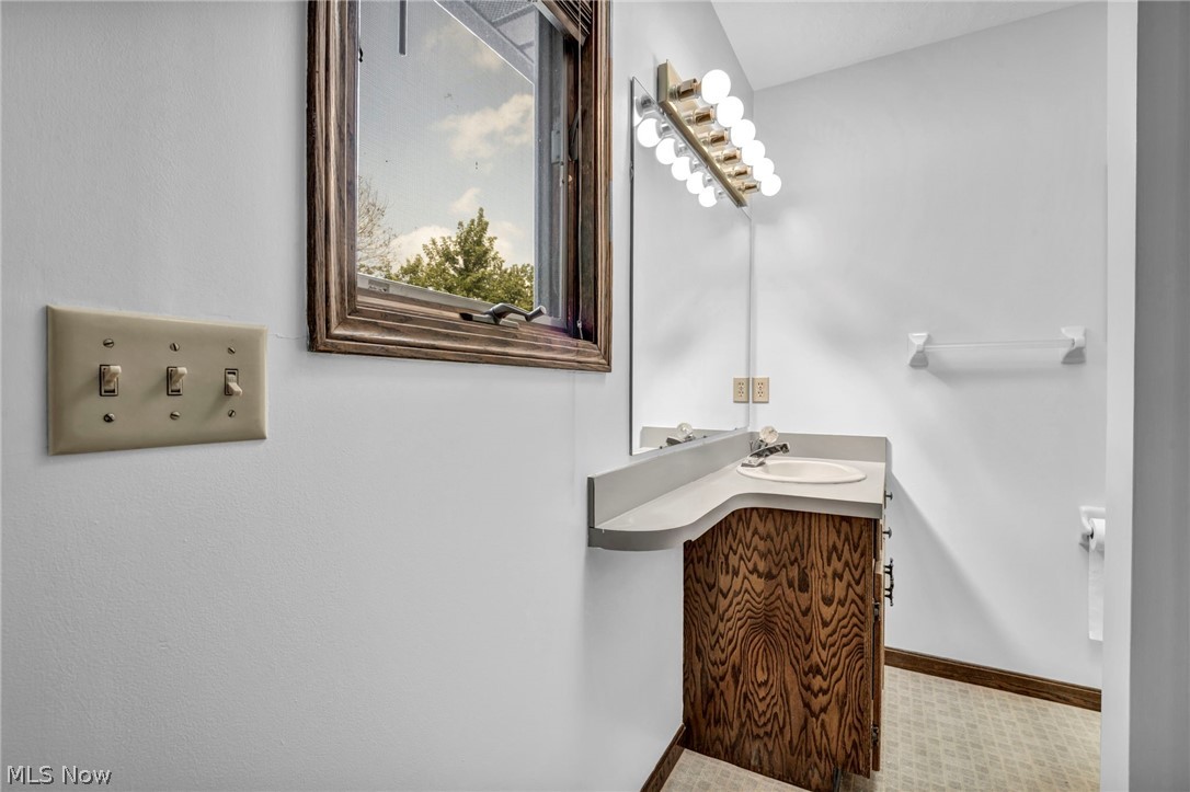 1196 Millhaven Drive Copley OH 44321