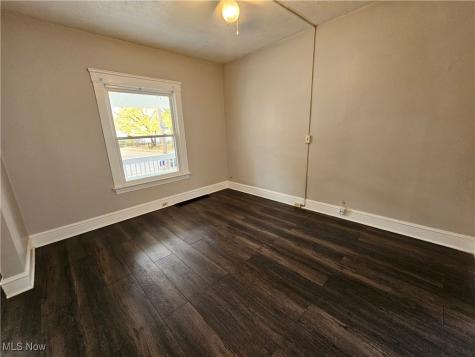 3891 W 21st Street Cleveland OH 44109