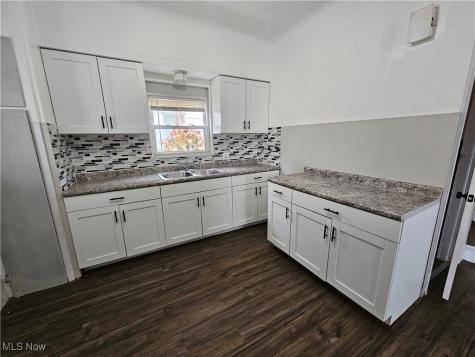3891 W 21st Street Cleveland OH 44109