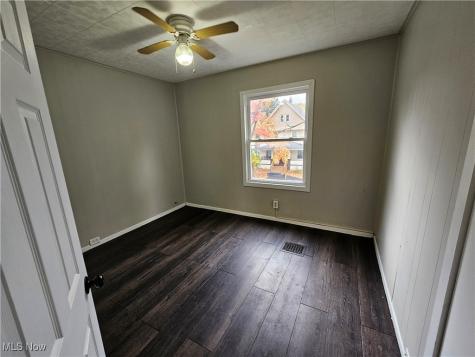 3891 W 21st Street Cleveland OH 44109