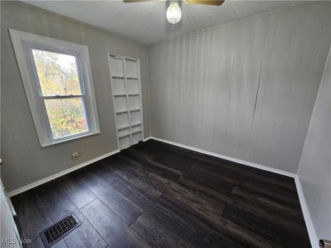 3891 W 21st Street Cleveland OH 44109