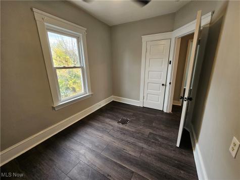 3891 W 21st Street Cleveland OH 44109