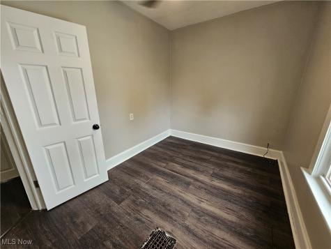 3891 W 21st Street Cleveland OH 44109