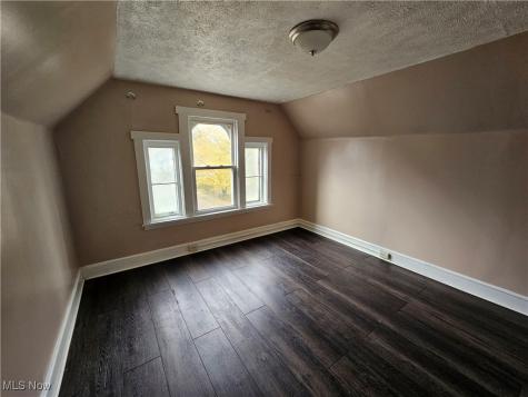 3891 W 21st Street Cleveland OH 44109