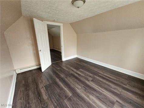 3891 W 21st Street Cleveland OH 44109