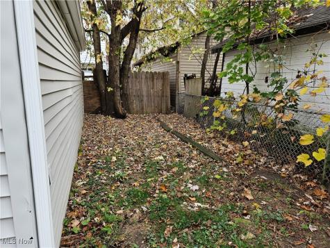 3891 W 21st Street Cleveland OH 44109