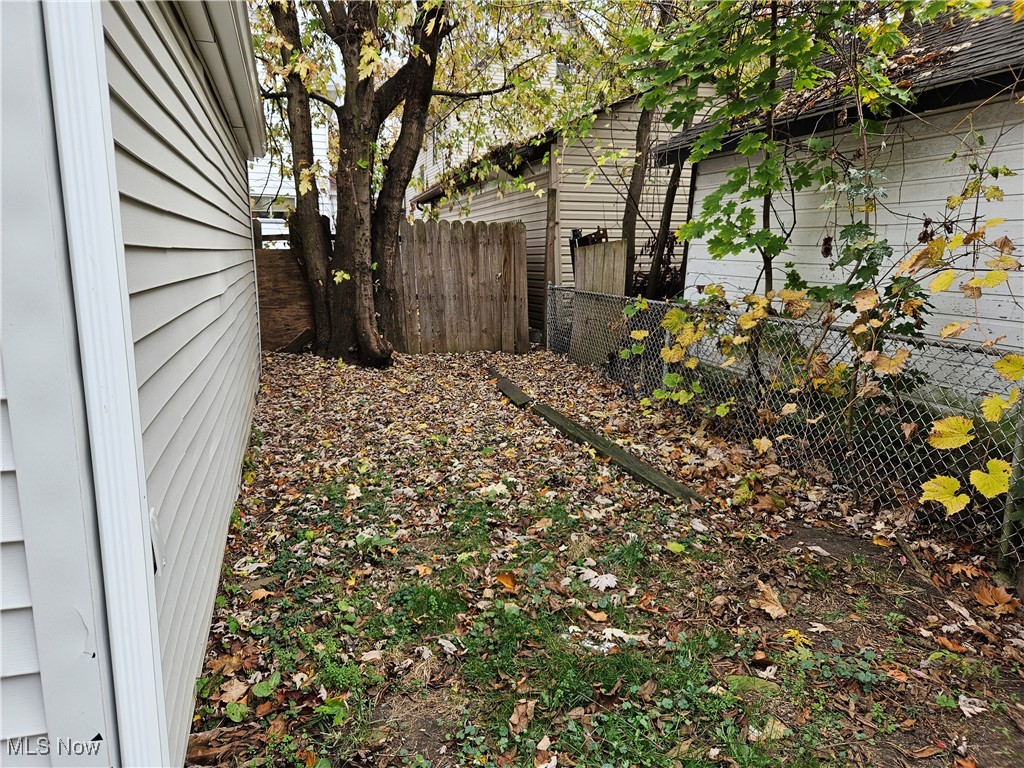 3891 W 21st Street Cleveland OH 44109