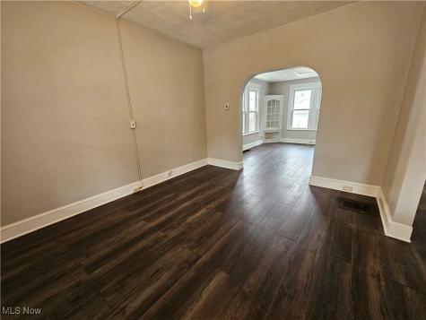 3891 W 21st Street Cleveland OH 44109