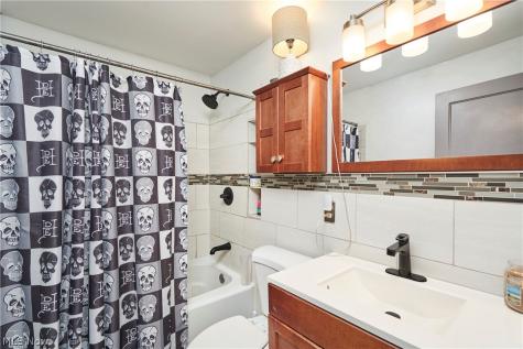 183 S Frank Boulevard Akron OH 44313