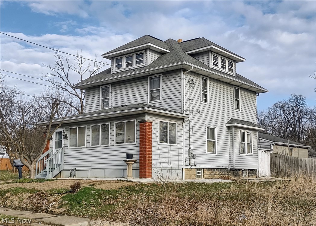 63 W Long Street Akron OH 44301