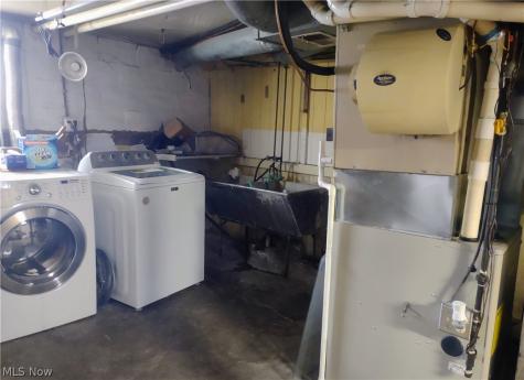 63 W Long Street Akron OH 44301