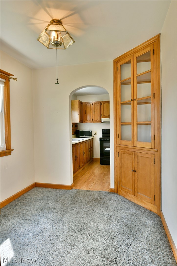 734 Central Parkway Avenue SE Warren OH 44484
