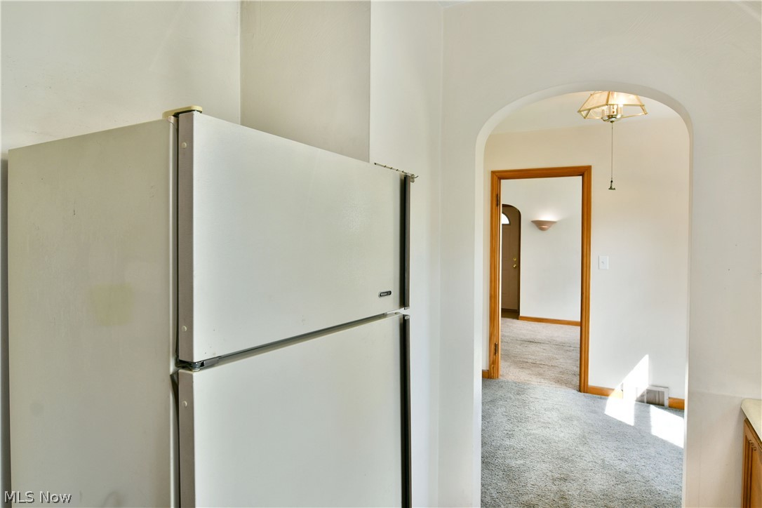 734 Central Parkway Avenue SE Warren OH 44484