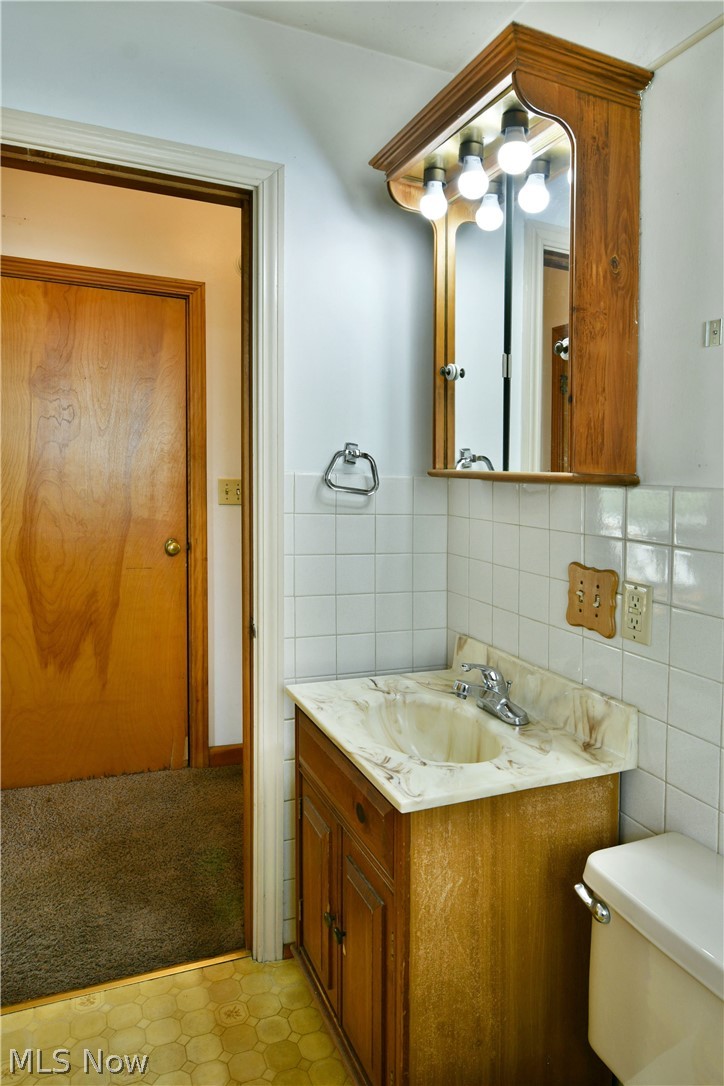 734 Central Parkway Avenue SE Warren OH 44484
