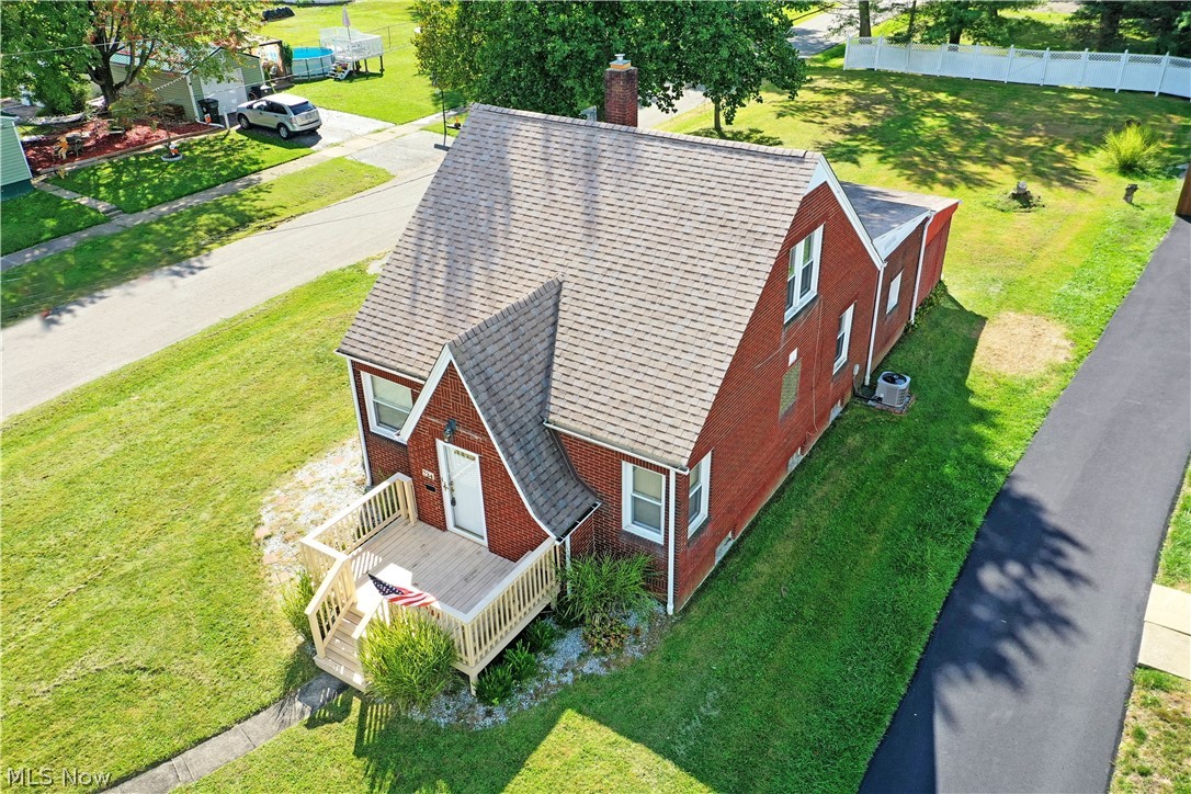 734 Central Parkway Avenue SE Warren OH 44484
