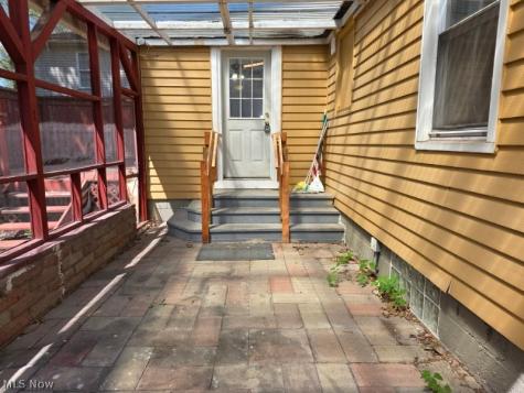 1528 40th Street NW Canton OH 44709
