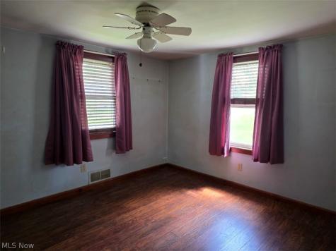 1528 40th Street NW Canton OH 44709