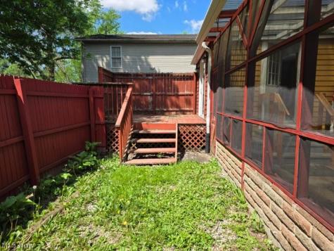 1528 40th Street NW Canton OH 44709
