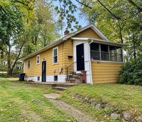 548 Winans Avenue Akron OH 44306