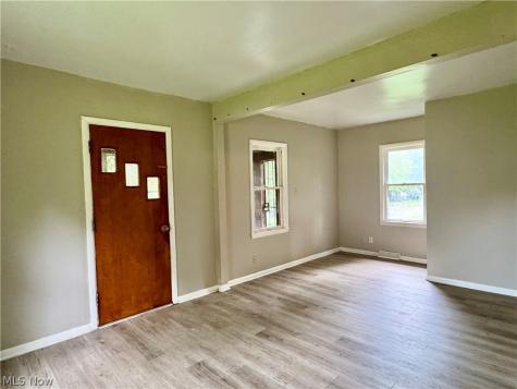 548 Winans Avenue Akron OH 44306